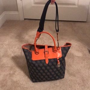 Dooney & Bourke Purse
